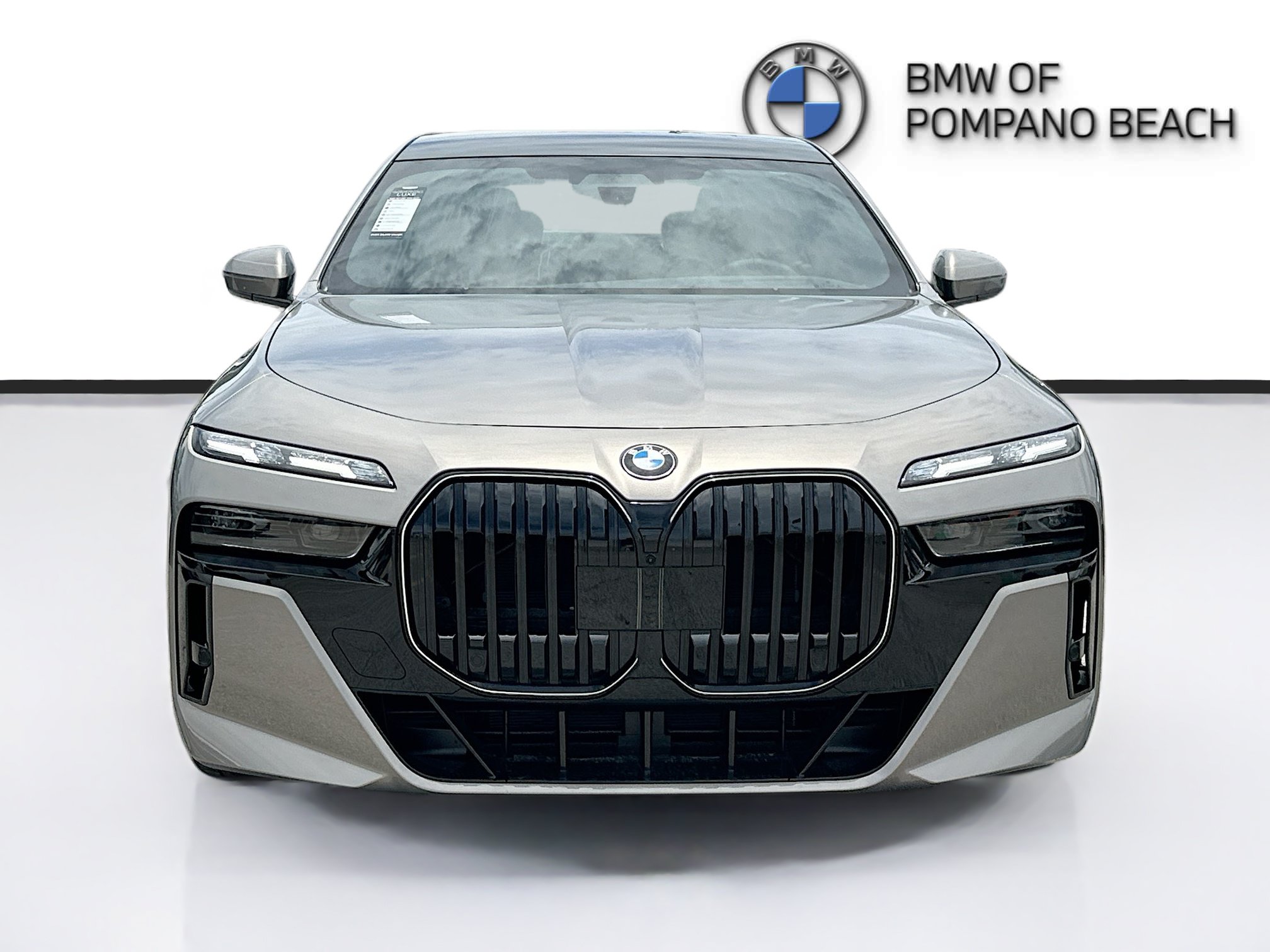 New 2026 BMW 760i xDrive w/ Executive Package AWD/4WD image 2