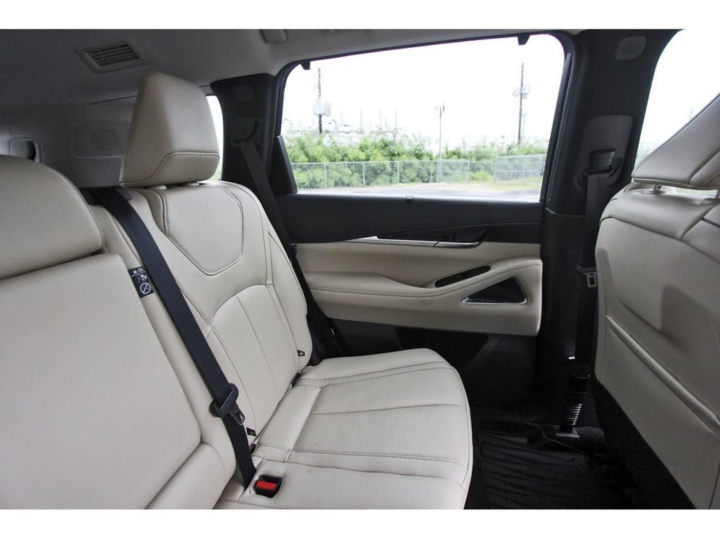 Used 2023 INFINITI QX60 Sensory w/ Vision Package AWD/4WD image 13