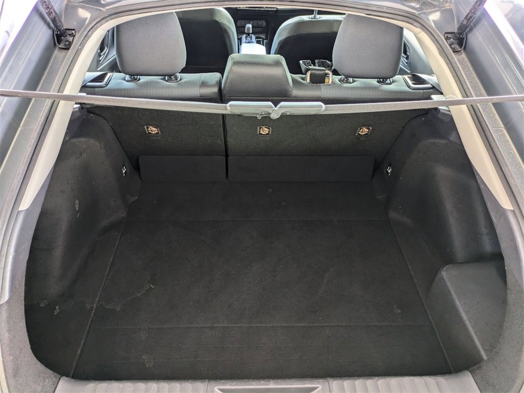 Used 2024 Toyota Prius LE image 29