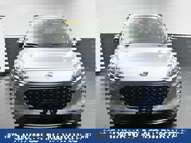 Used 2022 Ford Escape Titanium w/ Class II Trailer Tow Package image 4