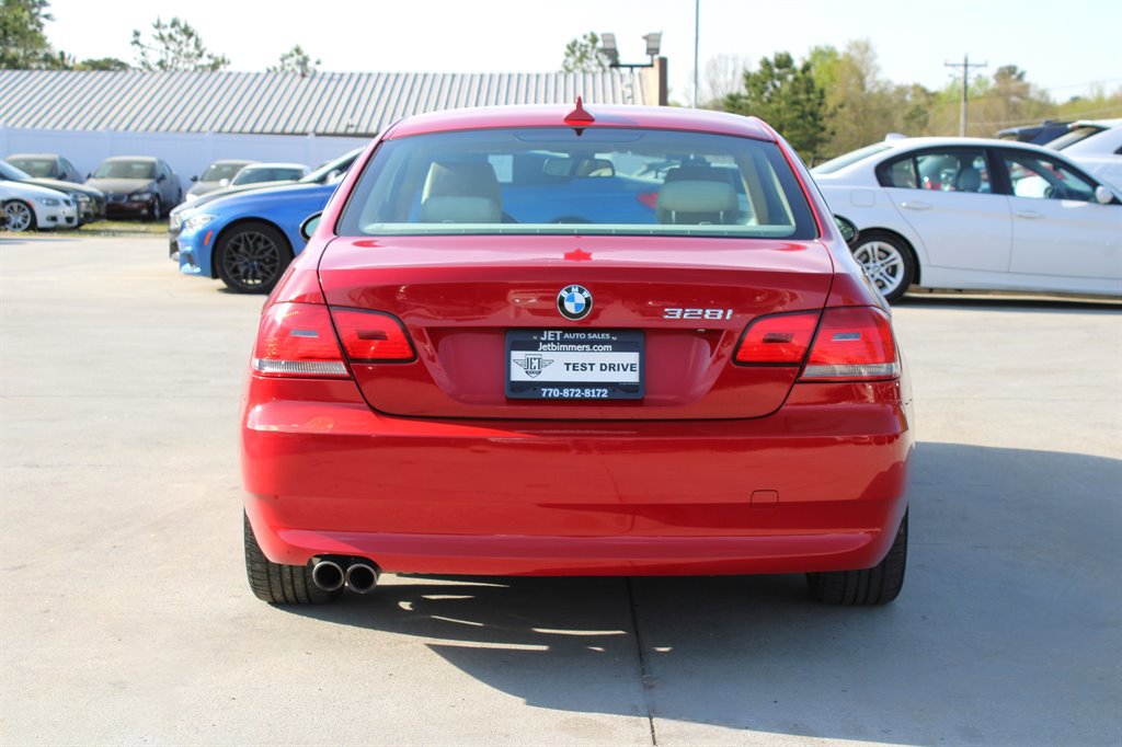 Used 2009 BMW 328i Coupe image 6