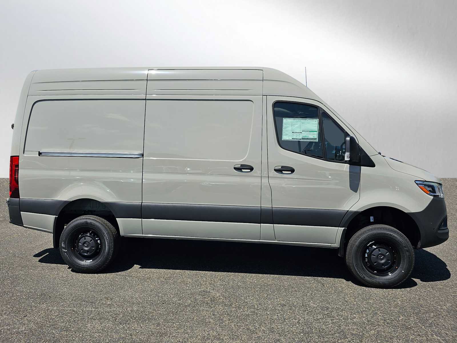 New 2026 Mercedes-Benz Sprinter 2500 image 2