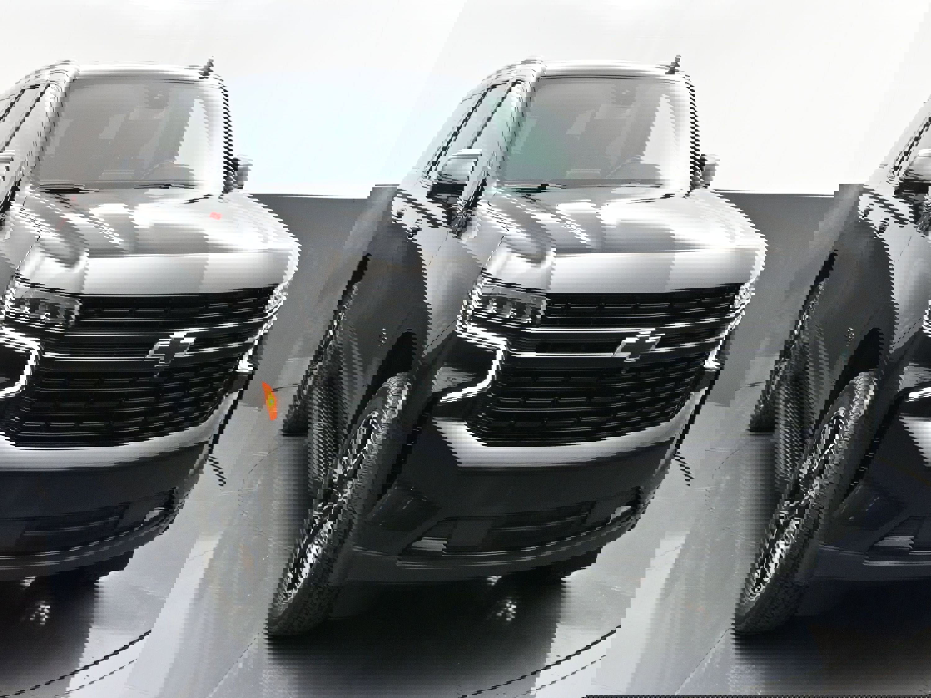 Used 2023 Chevrolet Tahoe RST w/ Luxury Package image 2