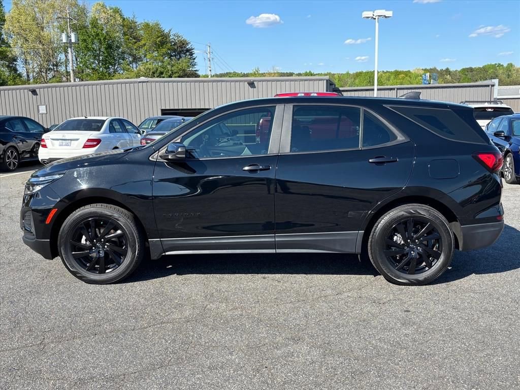 Used 2023 Chevrolet Equinox LS w/ Midnight Edition FWD image 23