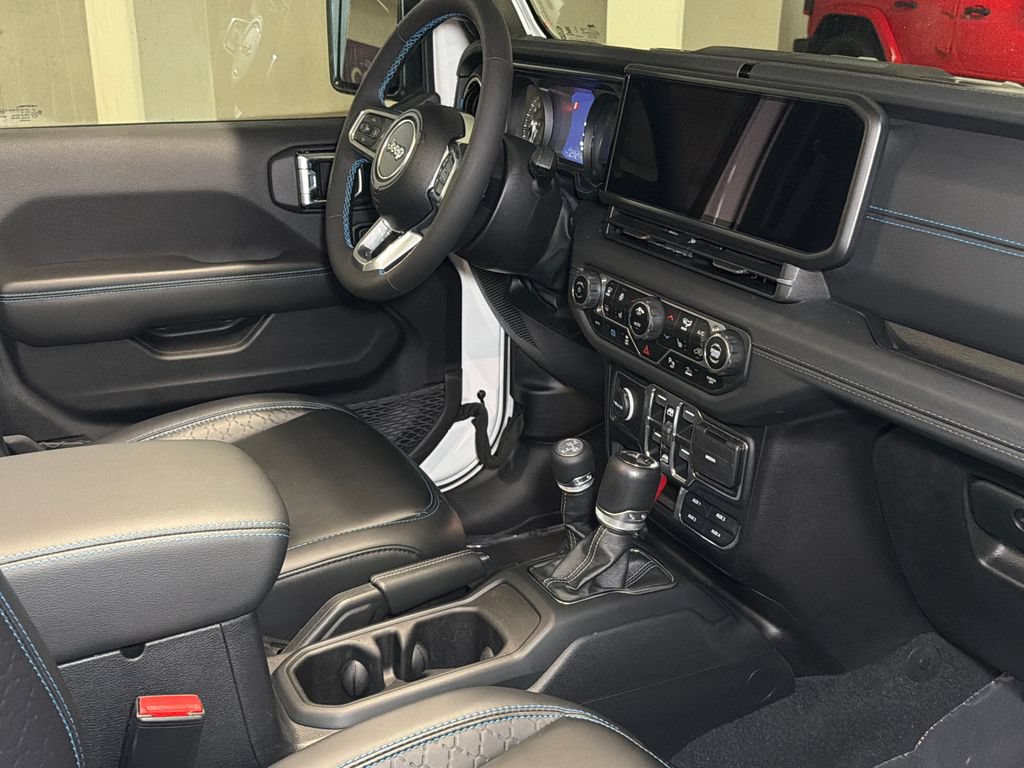 Used 2024 Jeep Wrangler High Altitude AWD/4WD image 14