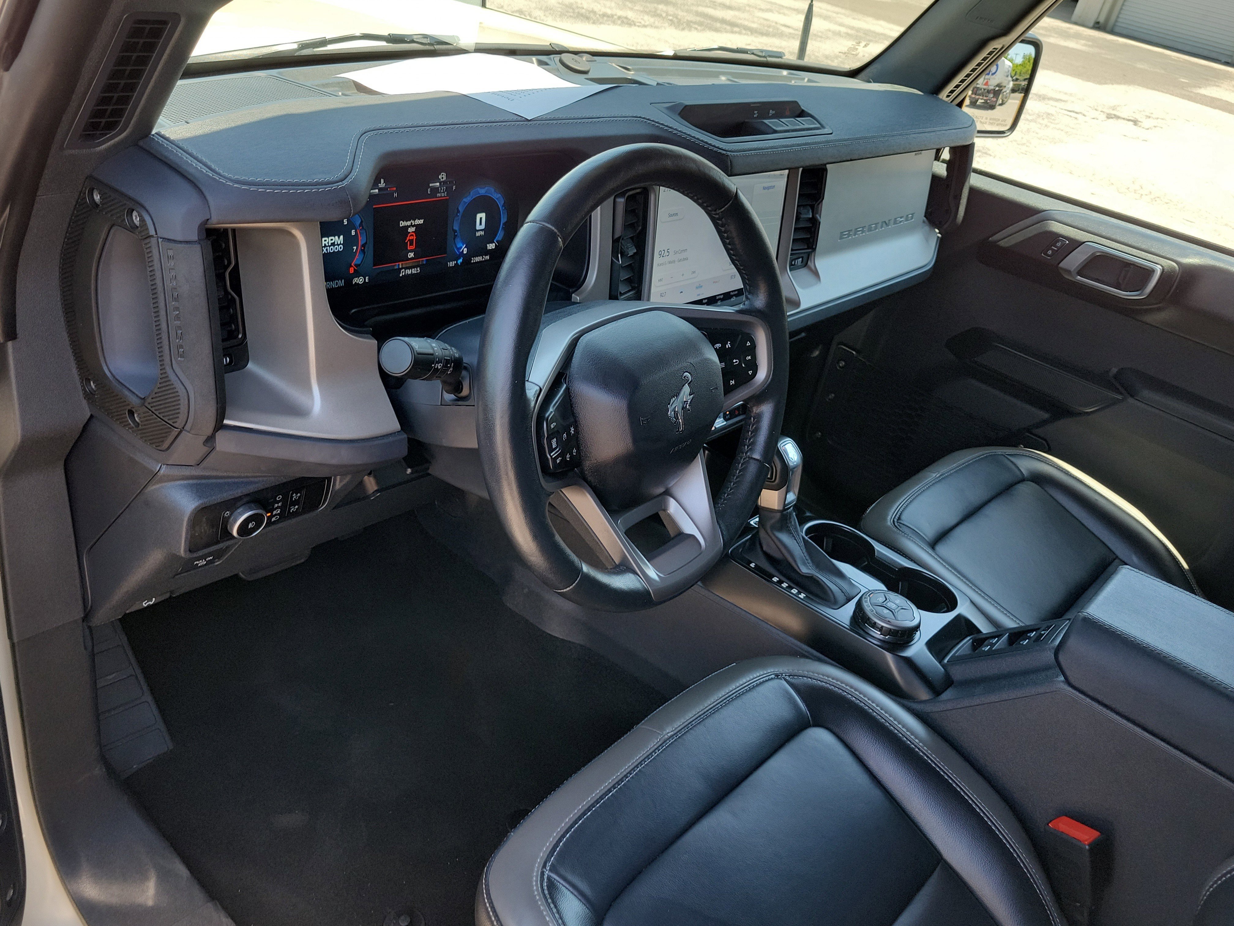 Certified 2025 Ford Bronco Outer Banks AWD/4WD image 17