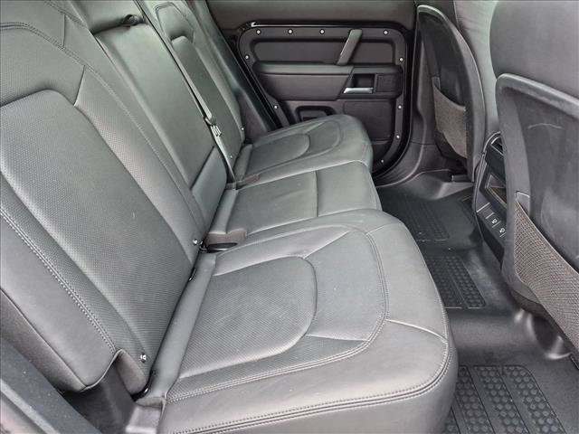 Used 2025 Land Rover Defender 110 X-Dynamic SE AWD/4WD image 21