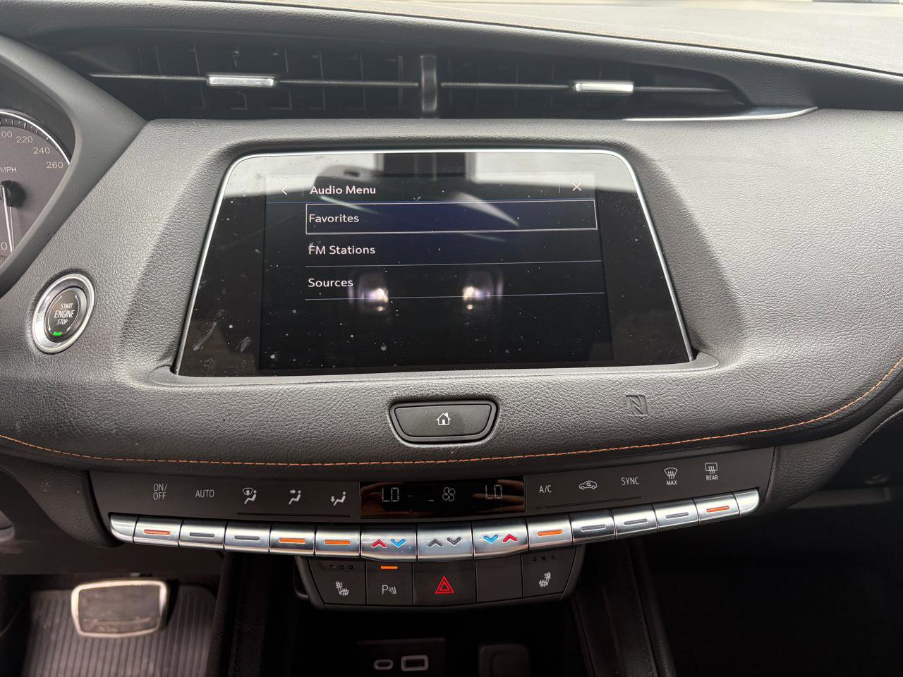 Used 2019 Cadillac XT4 Sport AWD/4WD image 9
