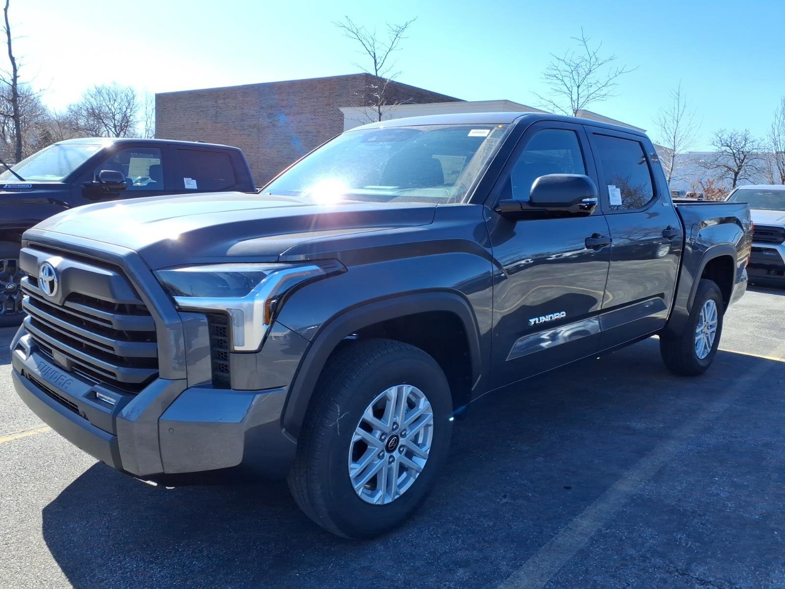 New 2026 Toyota Tundra SR5 AWD/4WD video 3
