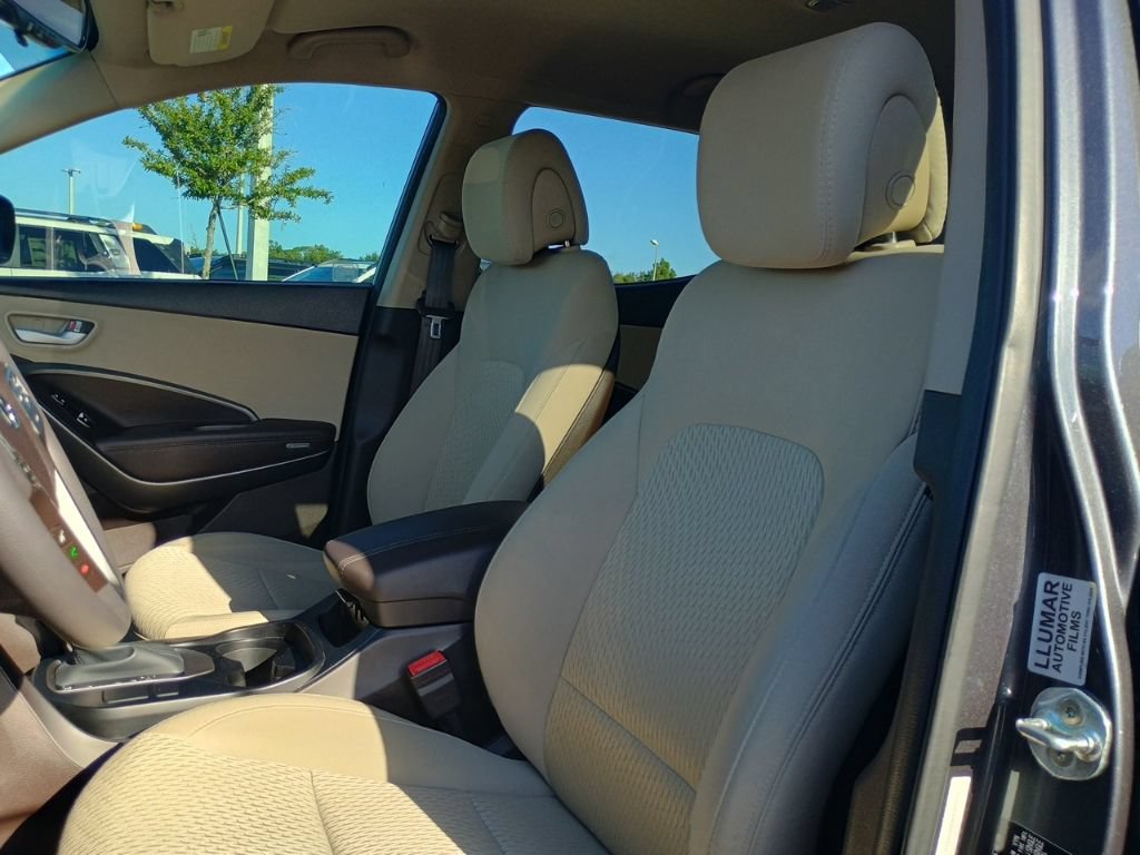 Used 2017 Hyundai Santa Fe Sport FWD image 13