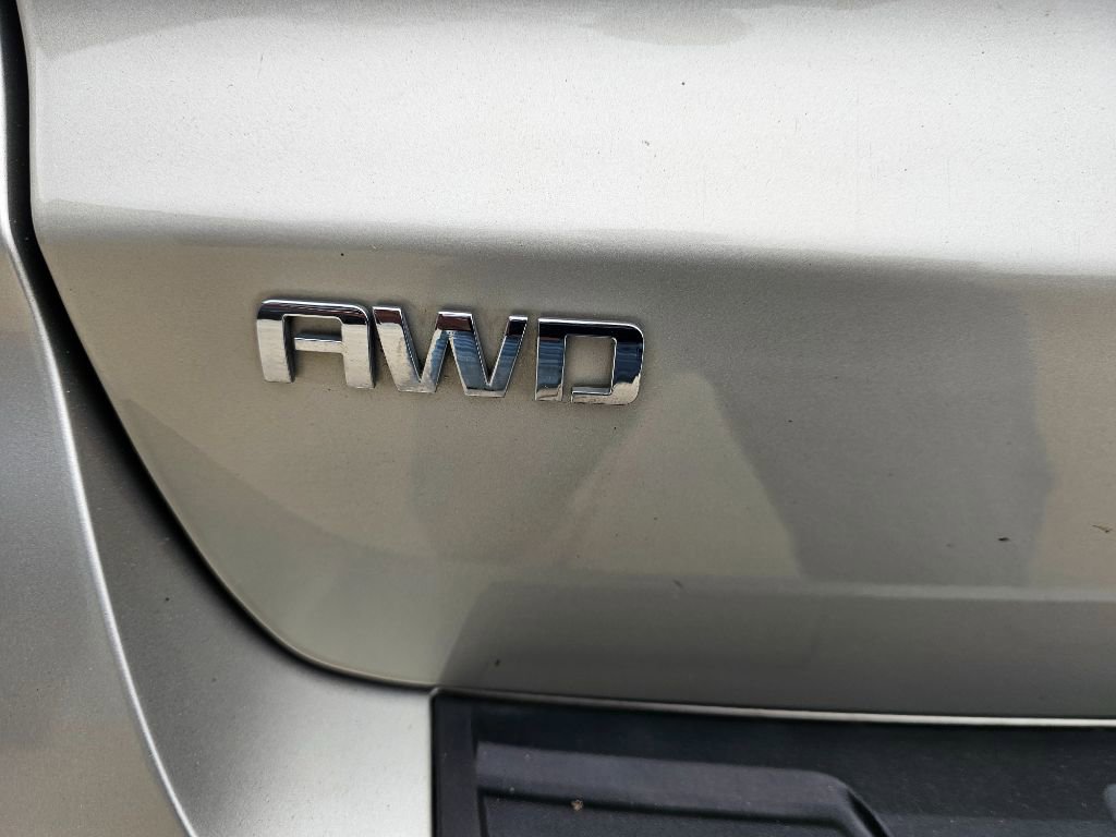 Used 2016 Chevrolet Traverse LT w/ Style and Technology Package image 29