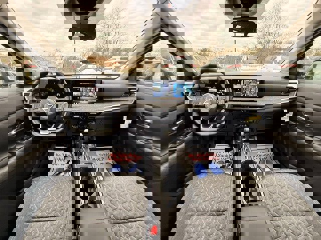 New 2026 Nissan Kicks SV w/ Cold Weather Package image 17