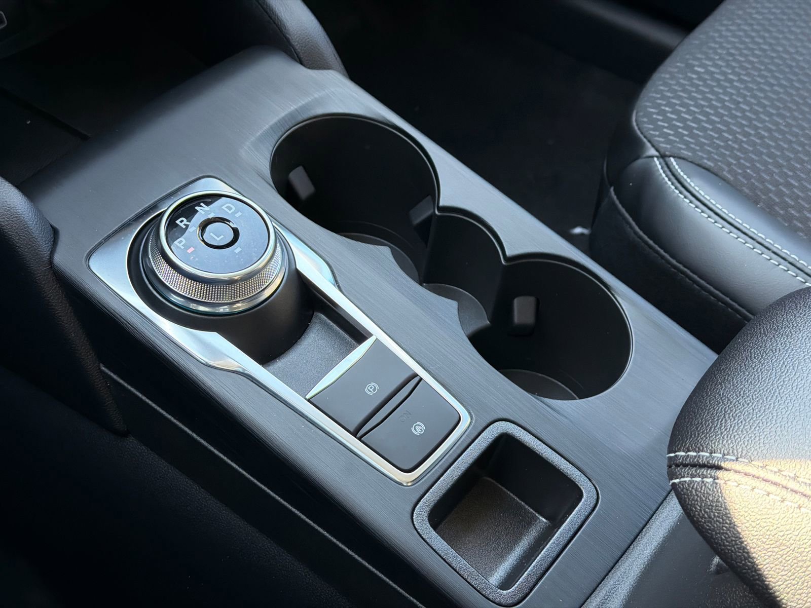 New 2026 Ford Escape SE image 27