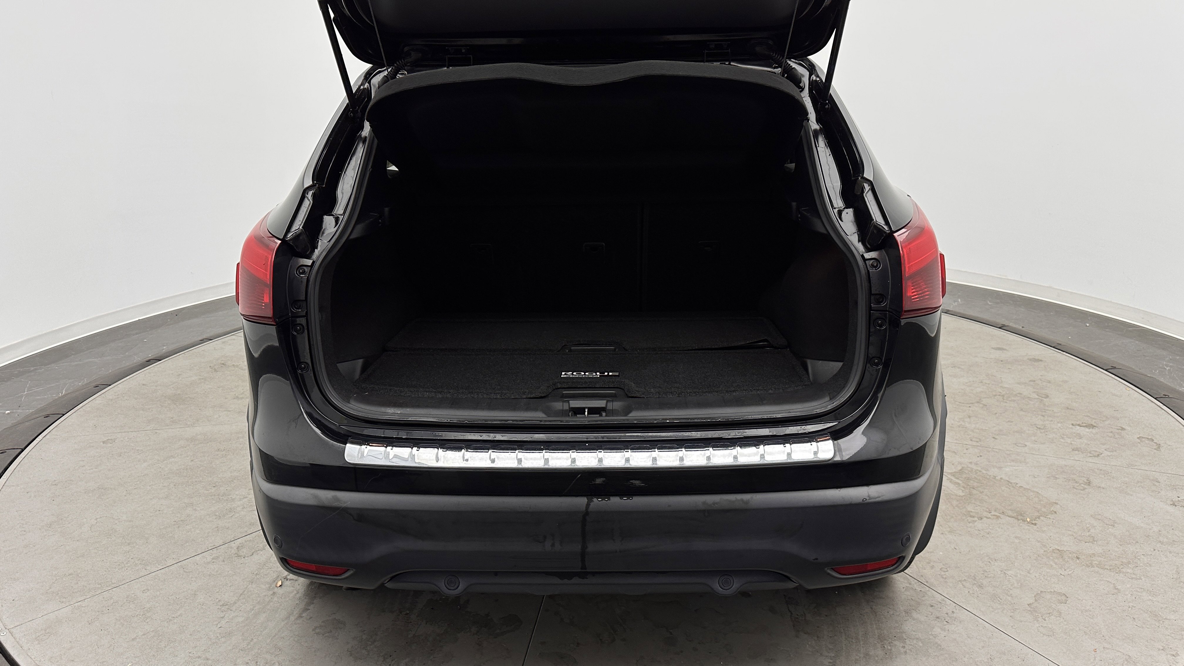 Used 2019 Nissan Rogue Sport SV FWD image 28