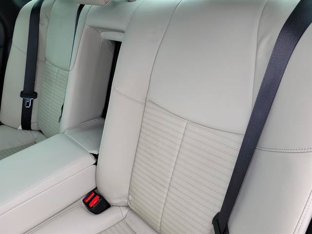 Used 2018 INFINITI Q70 Luxe w/ Sport Package RWD image 8
