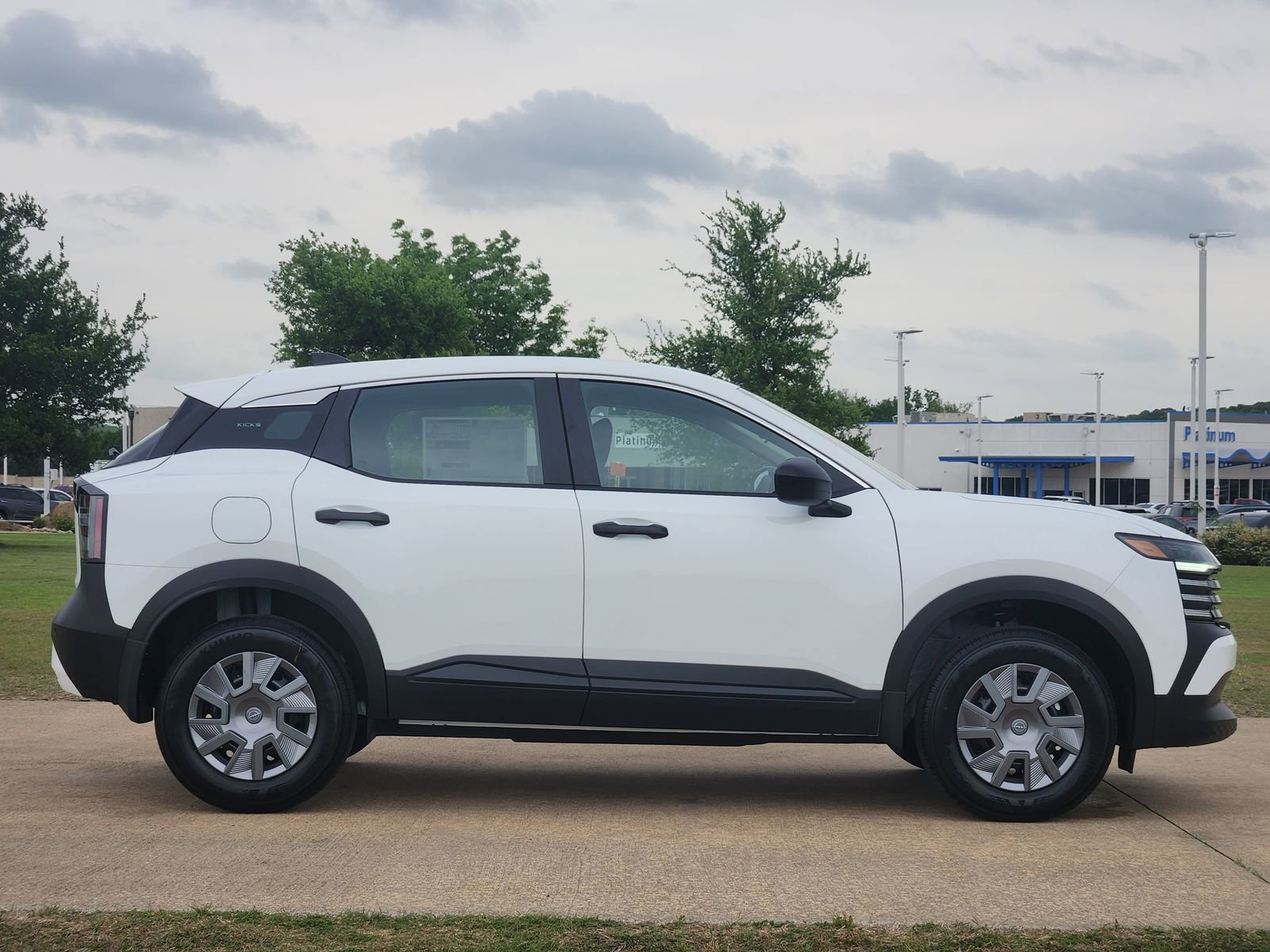 New 2026 Nissan Kicks S image 7