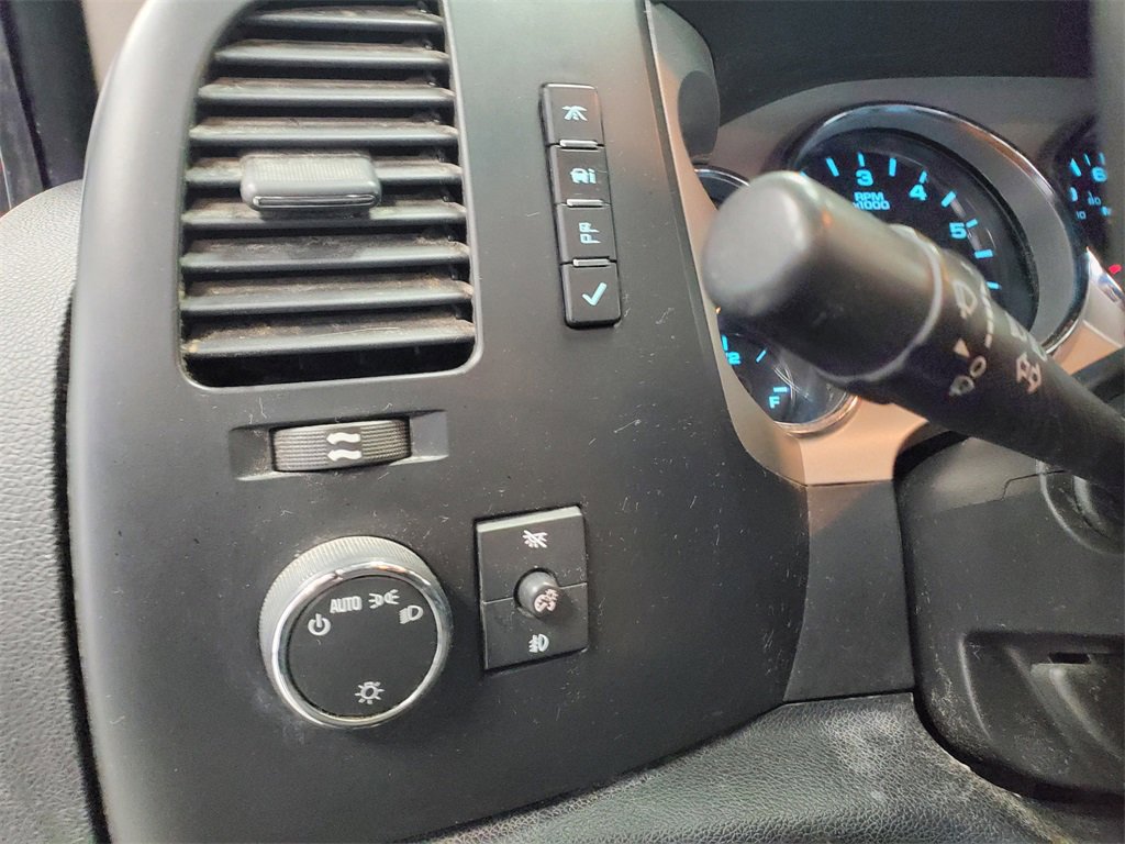 Used 2008 Chevrolet Silverado 1500 LT w/ Power Pack Plus image 10