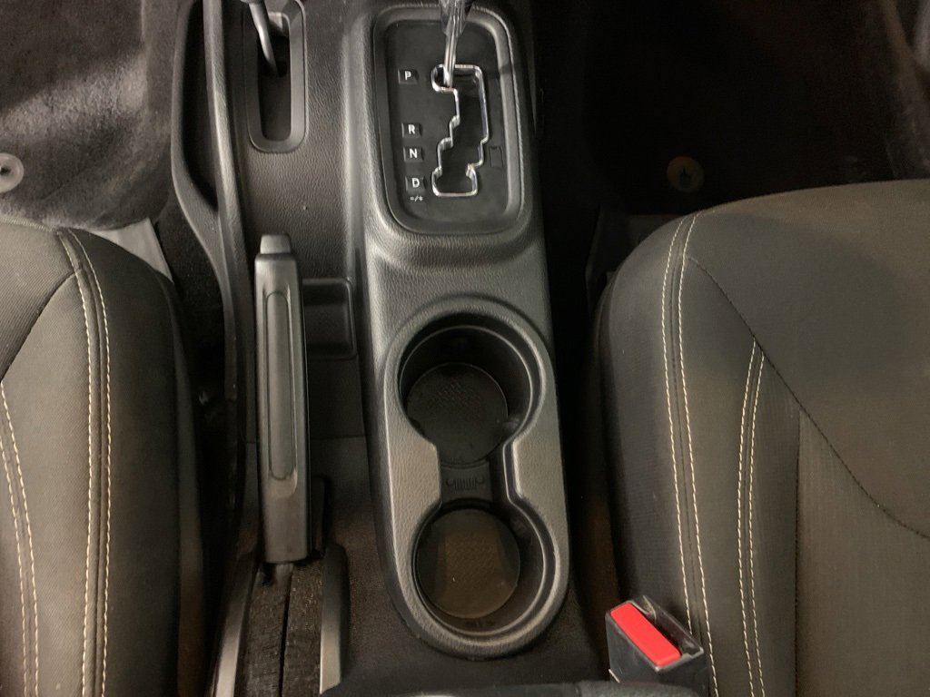 Used 2016 Jeep Wrangler Unlimited Sahara w/ Connectivity Group image 24