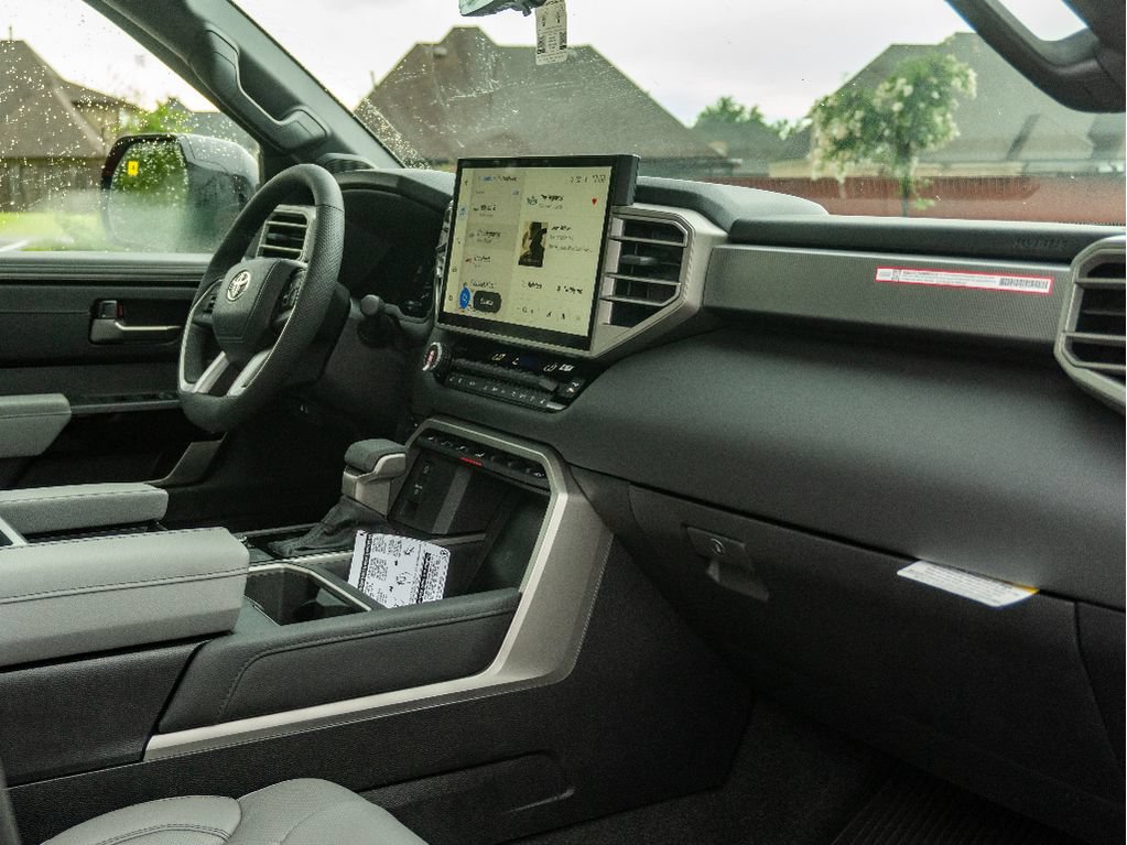 New 2026 Toyota Tundra Limited AWD/4WD image 17