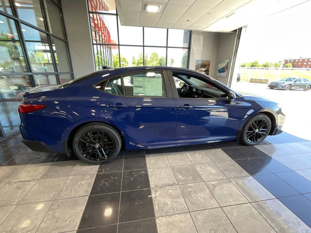 New 2026 Toyota Camry SE FWD image 5