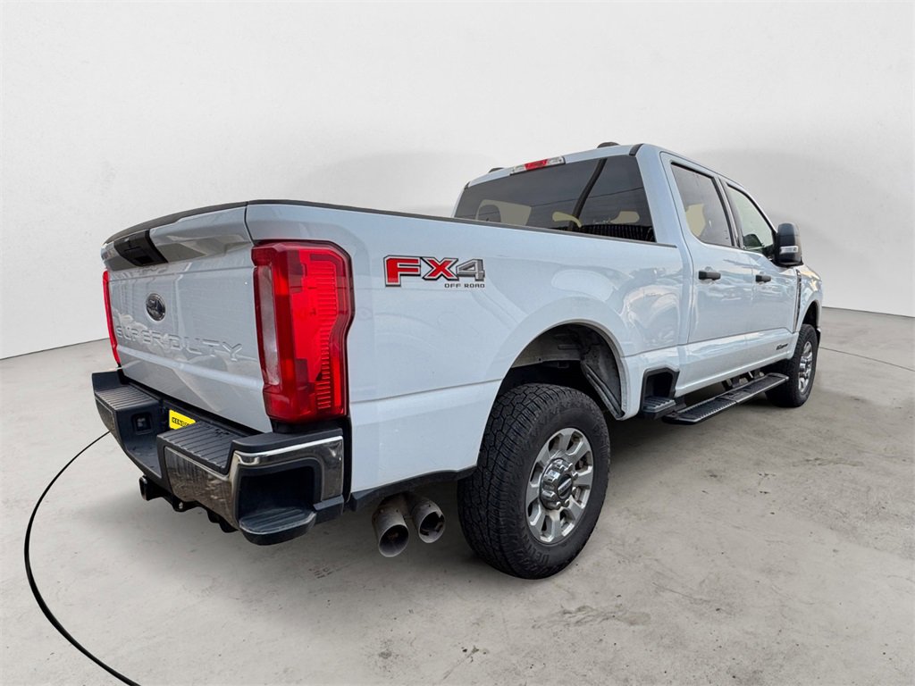 Used 2024 Ford F250 XLT w/ FX4 Off-Road Package image 3