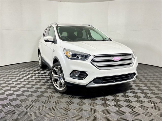 Used 2019 Ford Escape Titanium image 1