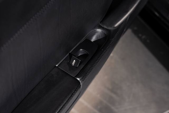 Used 2000 Ferrari 550 Maranello Coupe RWD image 53