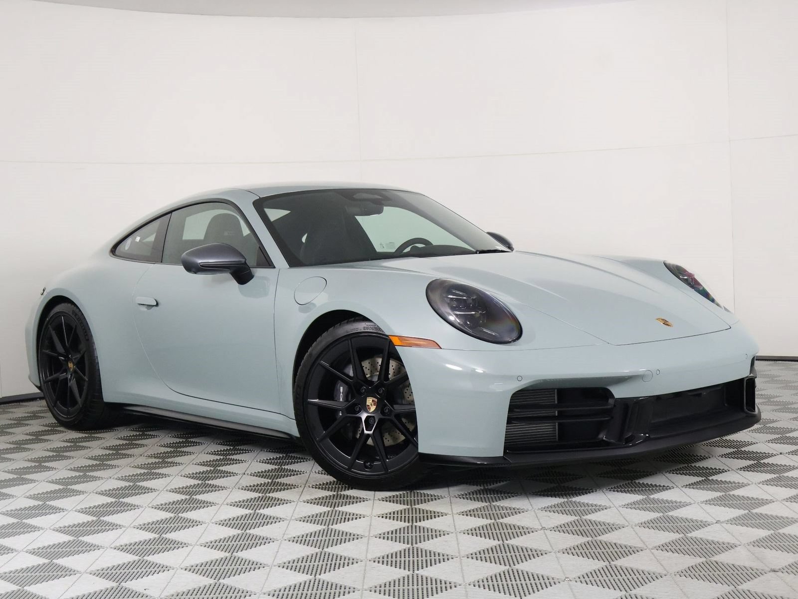 New 2026 Porsche 911 Carrera T RWD image 9