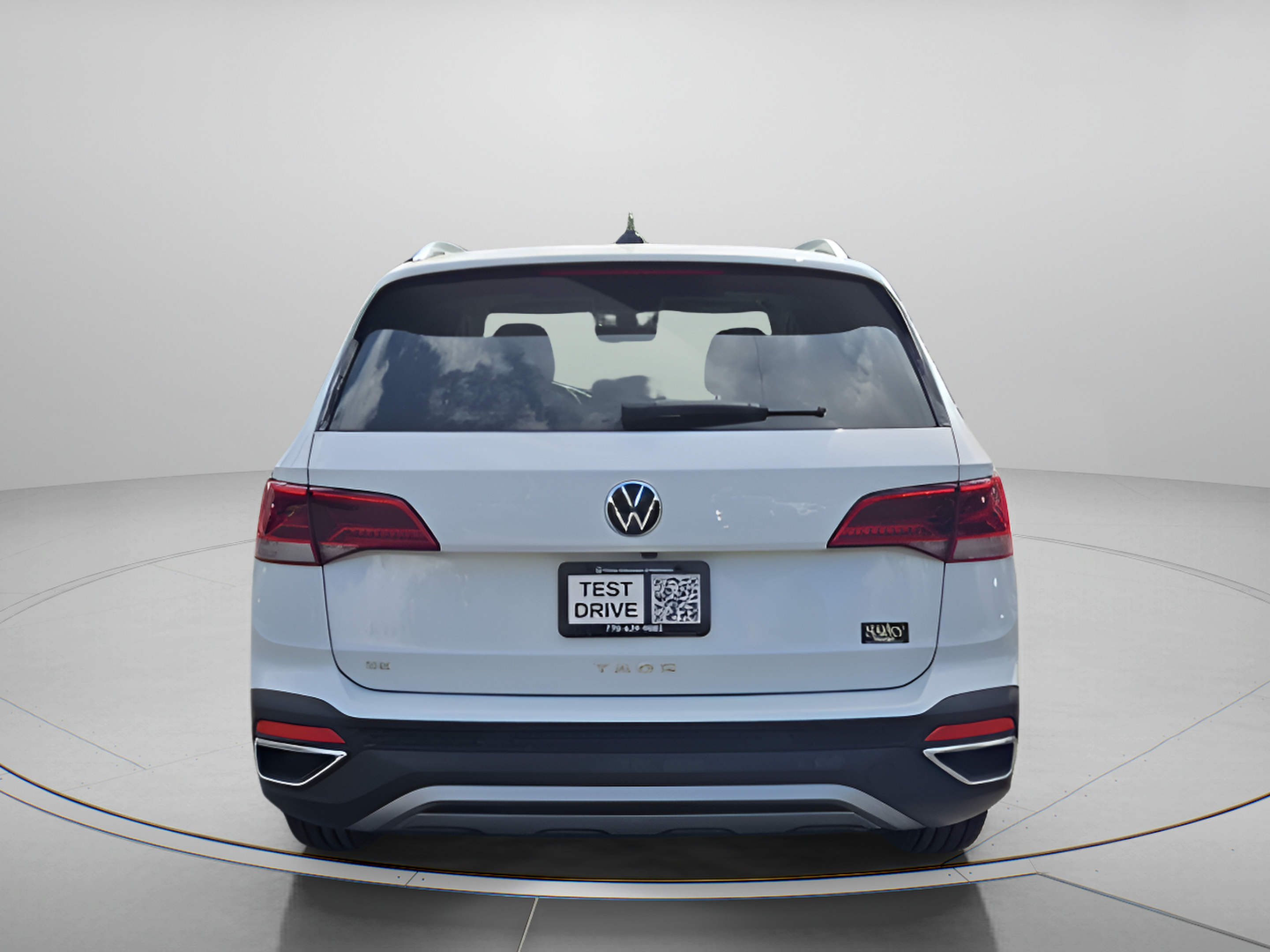 Used 2024 Volkswagen Taos SE FWD image 4