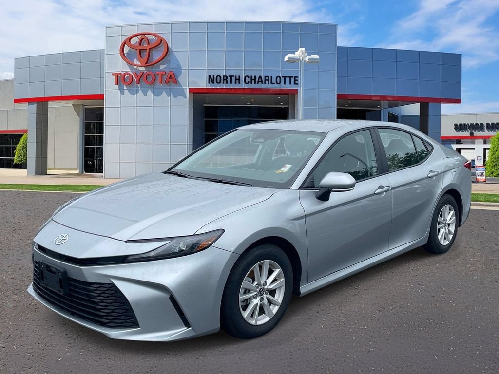 Used 2026 Toyota Camry LE FWD image 4
