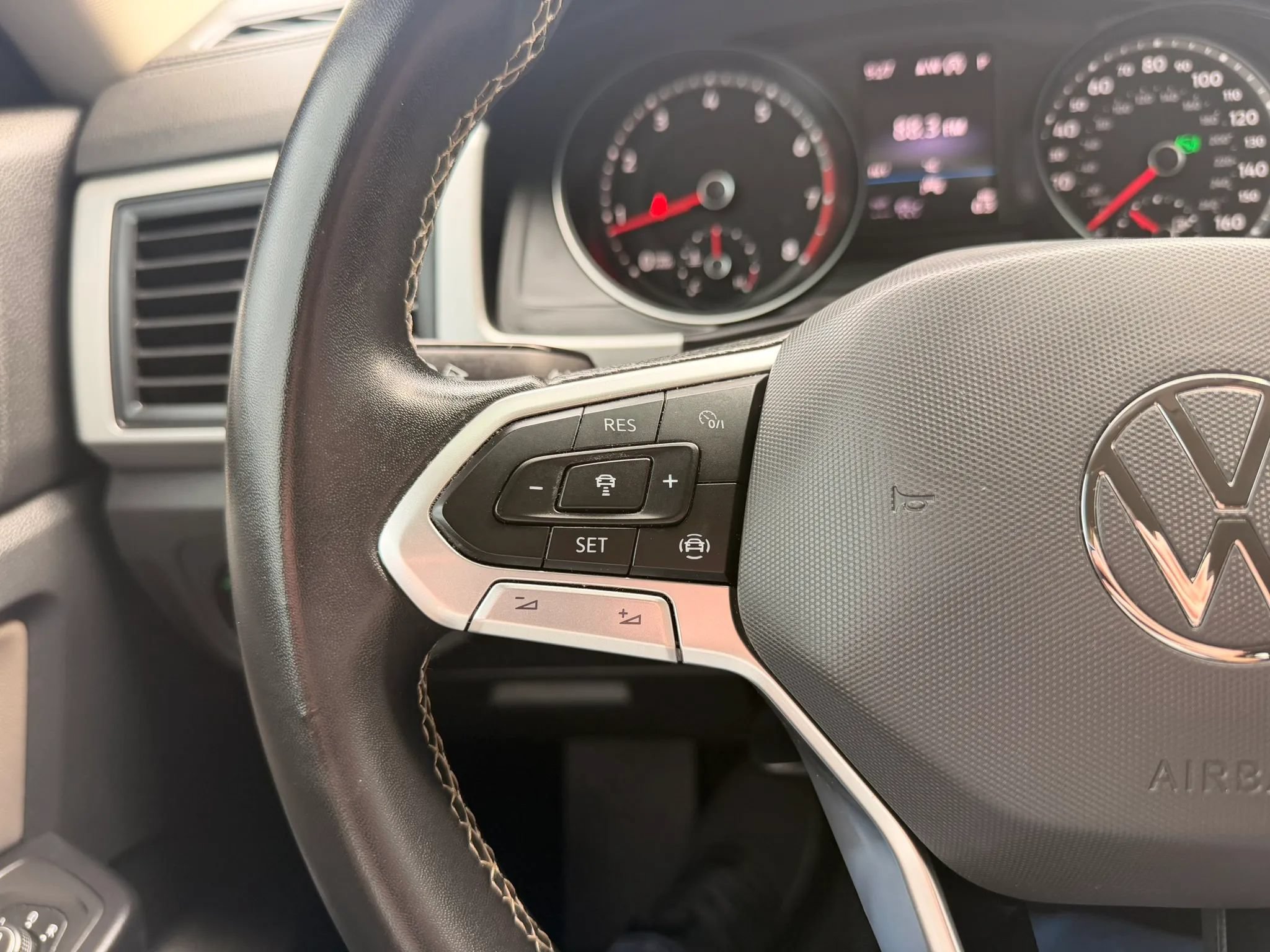 Used 2021 Volkswagen Atlas SE FWD image 15