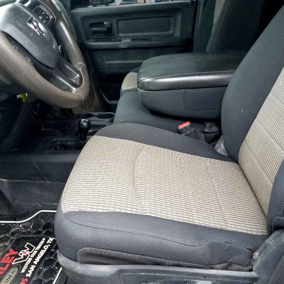 Used 2012 RAM 3500 ST w/ ST Decor Group image 11