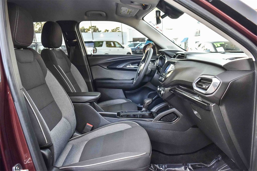 Used 2022 Chevrolet TrailBlazer LT w/ Convenience Package image 15