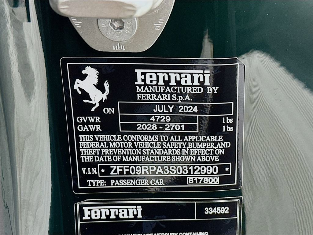 Used 2025 Ferrari Roma Spider image 30