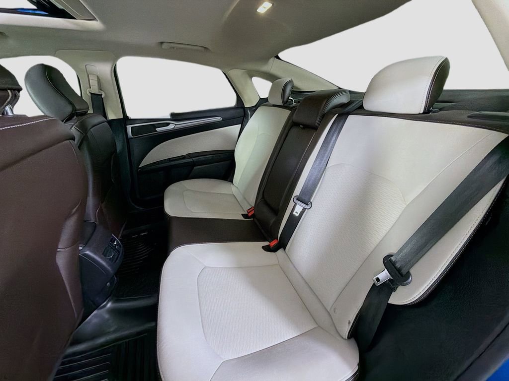 Used 2020 Ford Fusion SE w/ Equipment Group 151A image 25