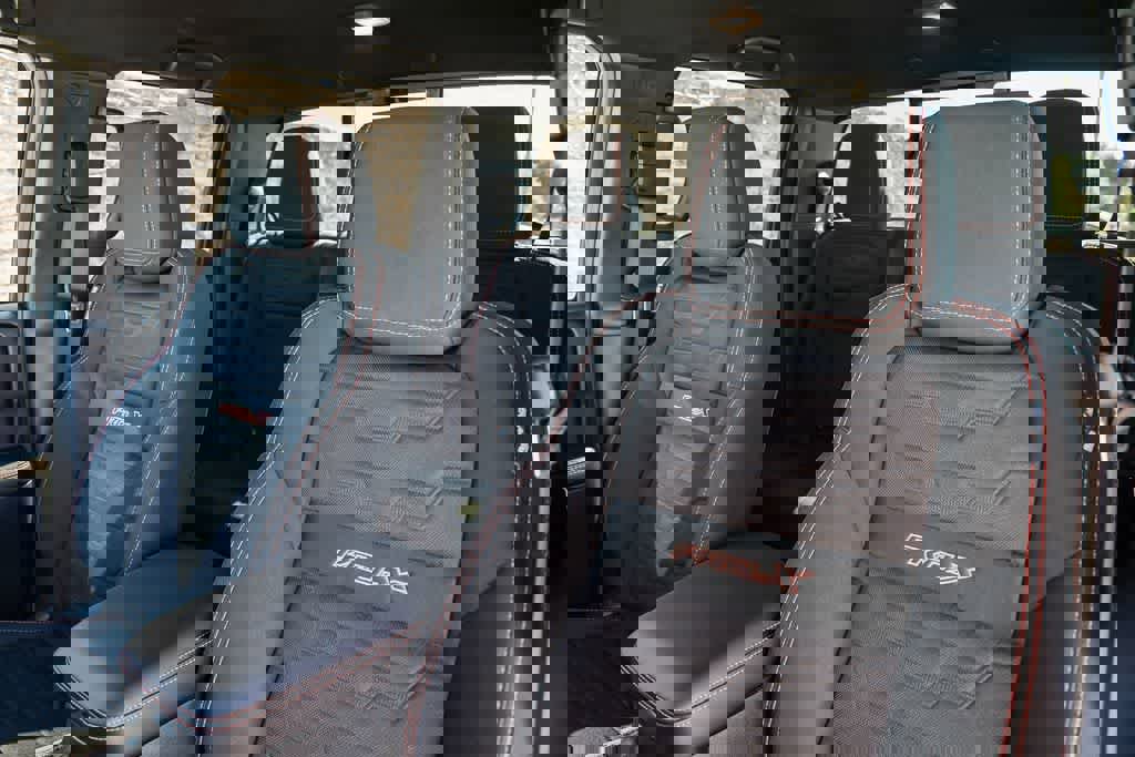 Used 2025 Nissan Frontier Pro-X image 18