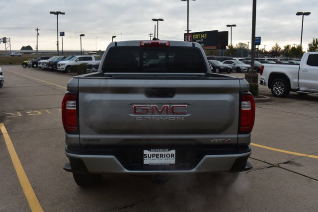 Used 2025 GMC Canyon AT4 image 6