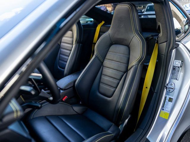 Certified 2025 Porsche 911 Carrera GTS image 5