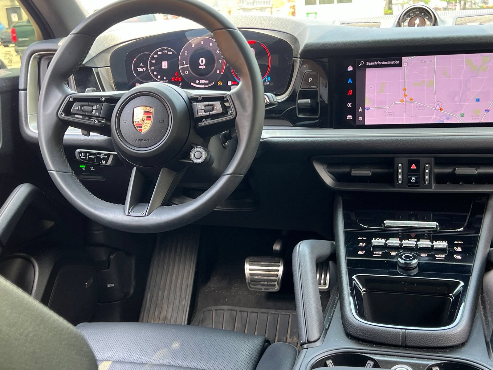 Certified 2025 Porsche Cayenne S AWD/4WD image 16