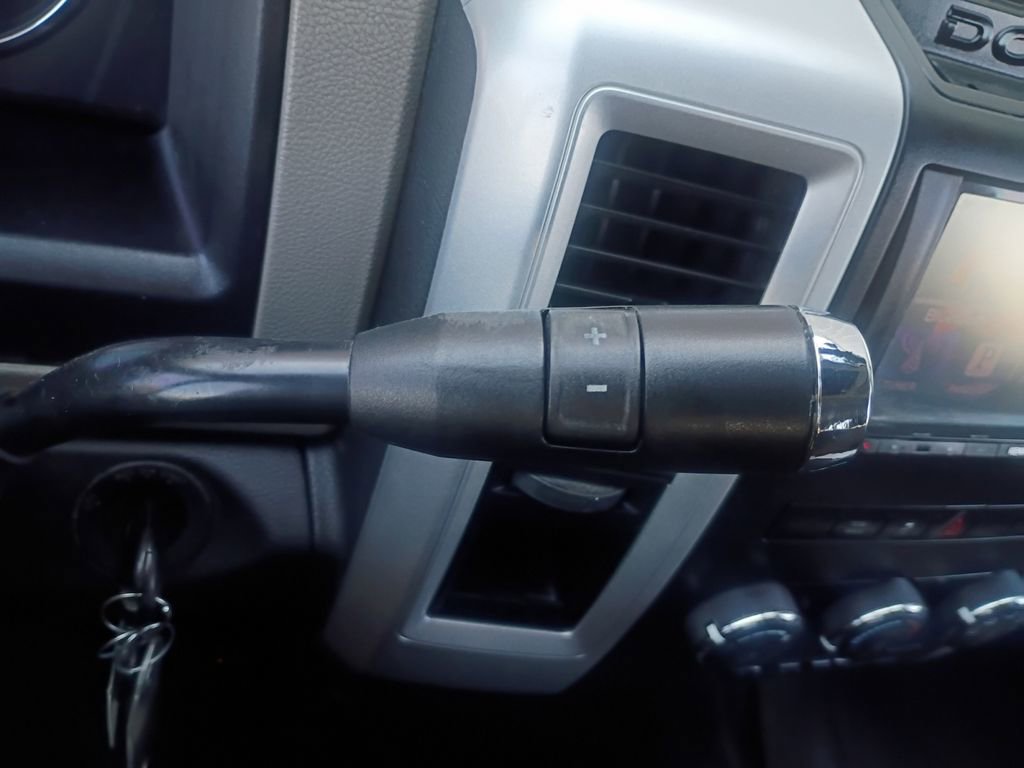 Used 2011 RAM 1500 Classic SLT image 10