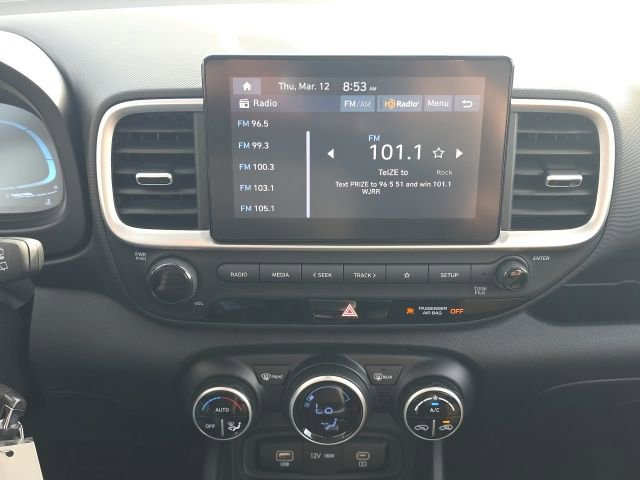 Certified 2023 Hyundai Venue SEL image 11