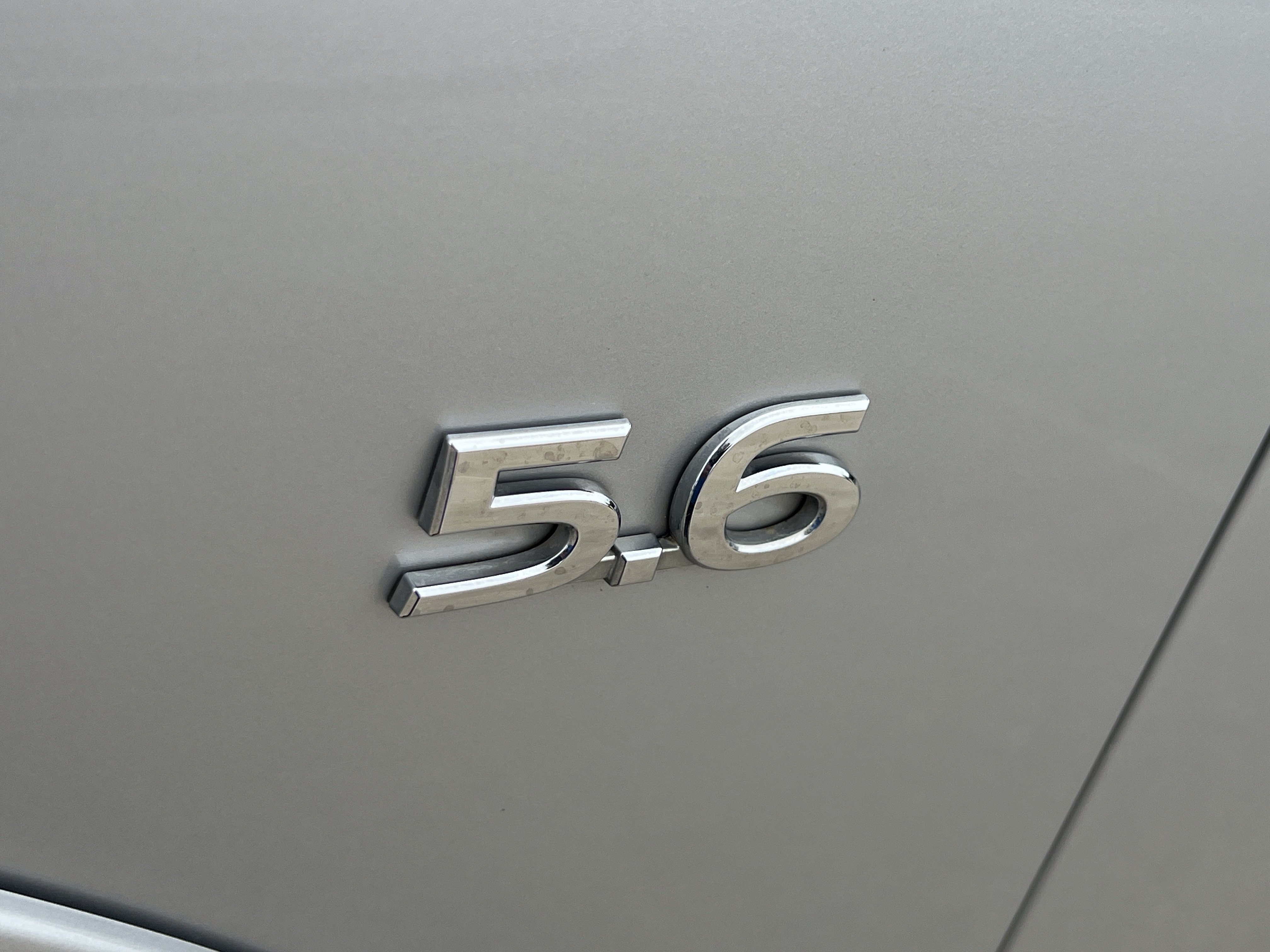 Used 2015 INFINITI QX80 2WD w/ Deluxe Technology Package image 33