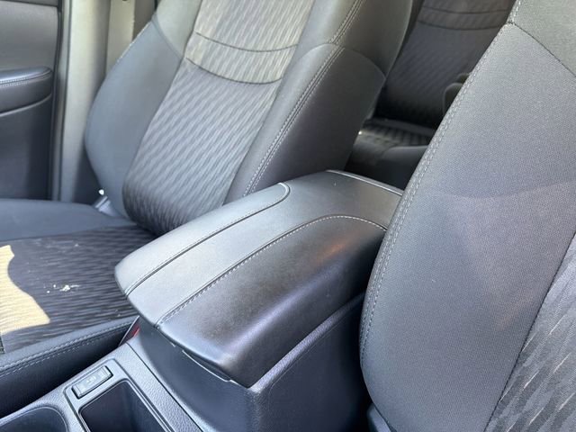 Used 2019 Nissan Rogue SV w/ Premium Package FWD image 21