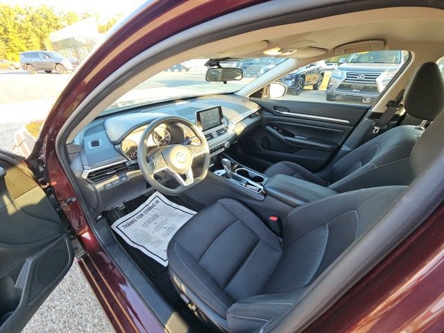 Used 2023 Nissan Altima 2.5 SV image 10