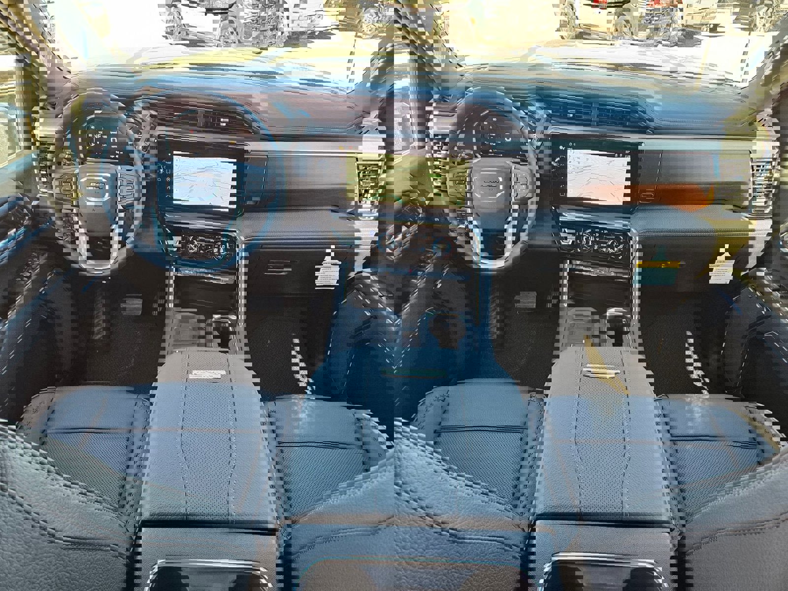 New 2026 GMC Sierra 2500 Denali w/ Denali Reserve Package image 25