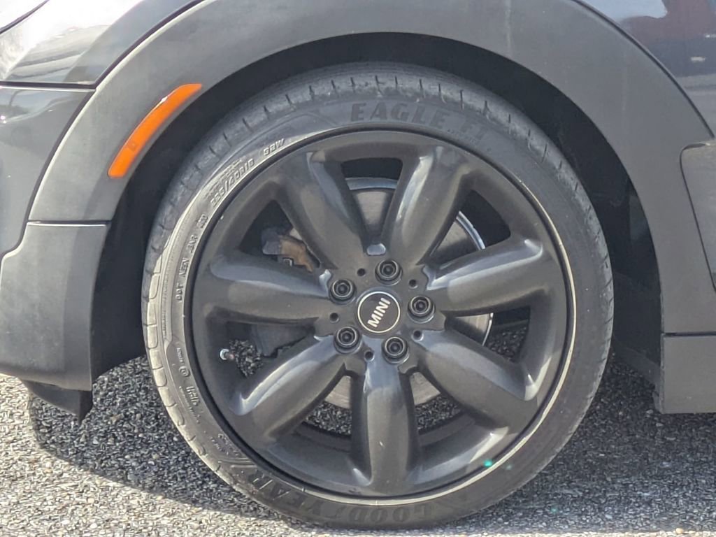 Used 2016 MINI Cooper Clubman S image 11