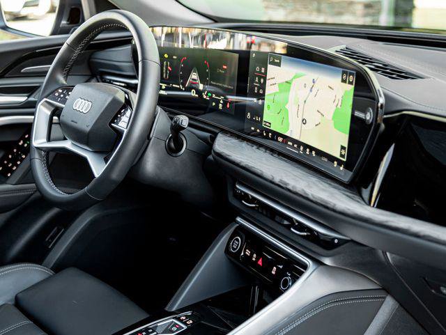 Certified 2025 Audi Q5 Premium Plus w/ Premium Plus image 35