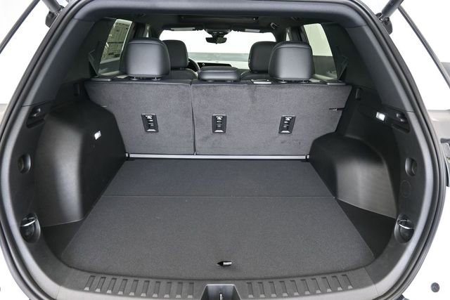 New 2026 Chevrolet Equinox LT w/ Convenience Package II FWD image 30