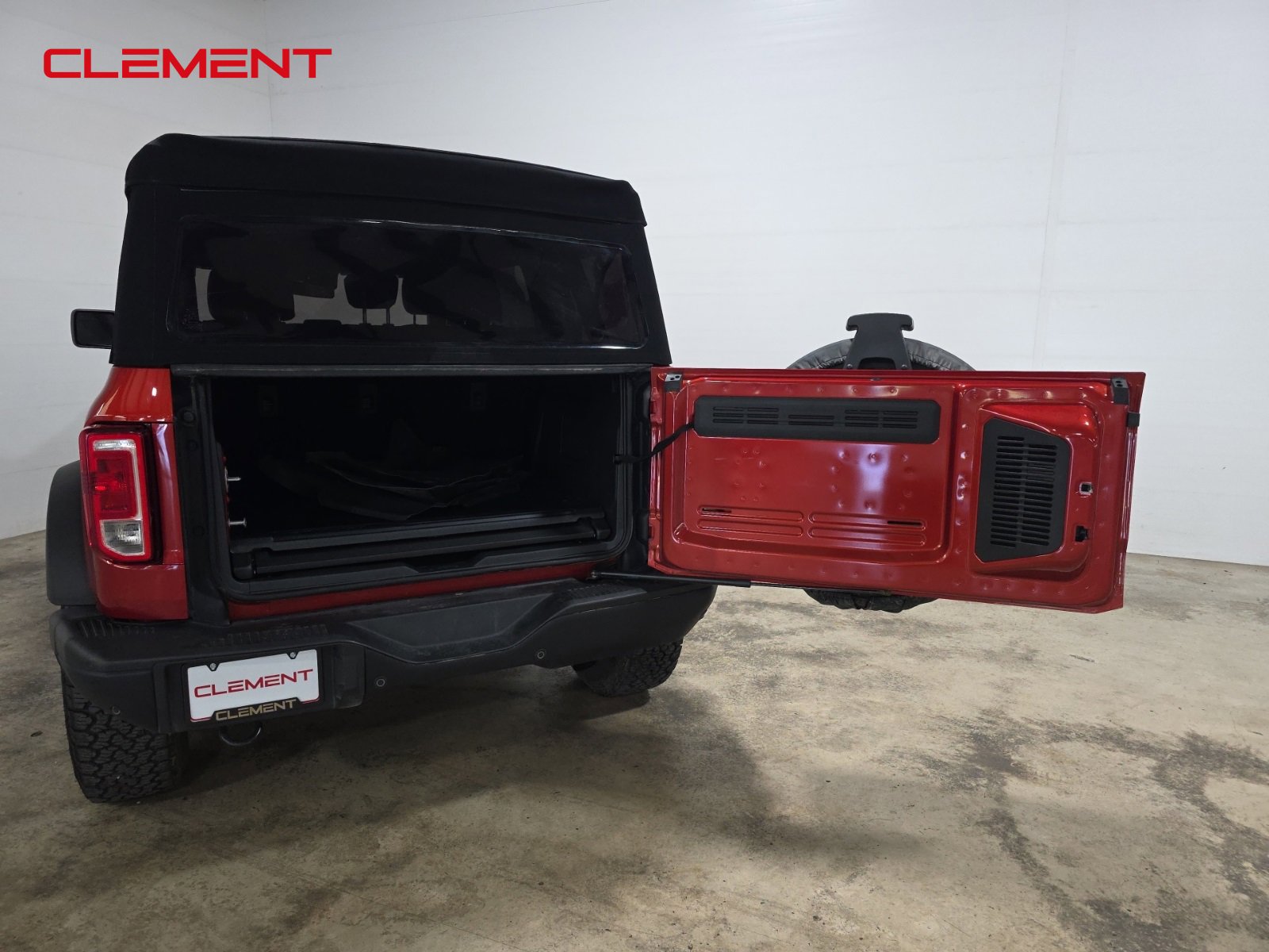 Certified 2023 Ford Bronco Black Diamond image 9