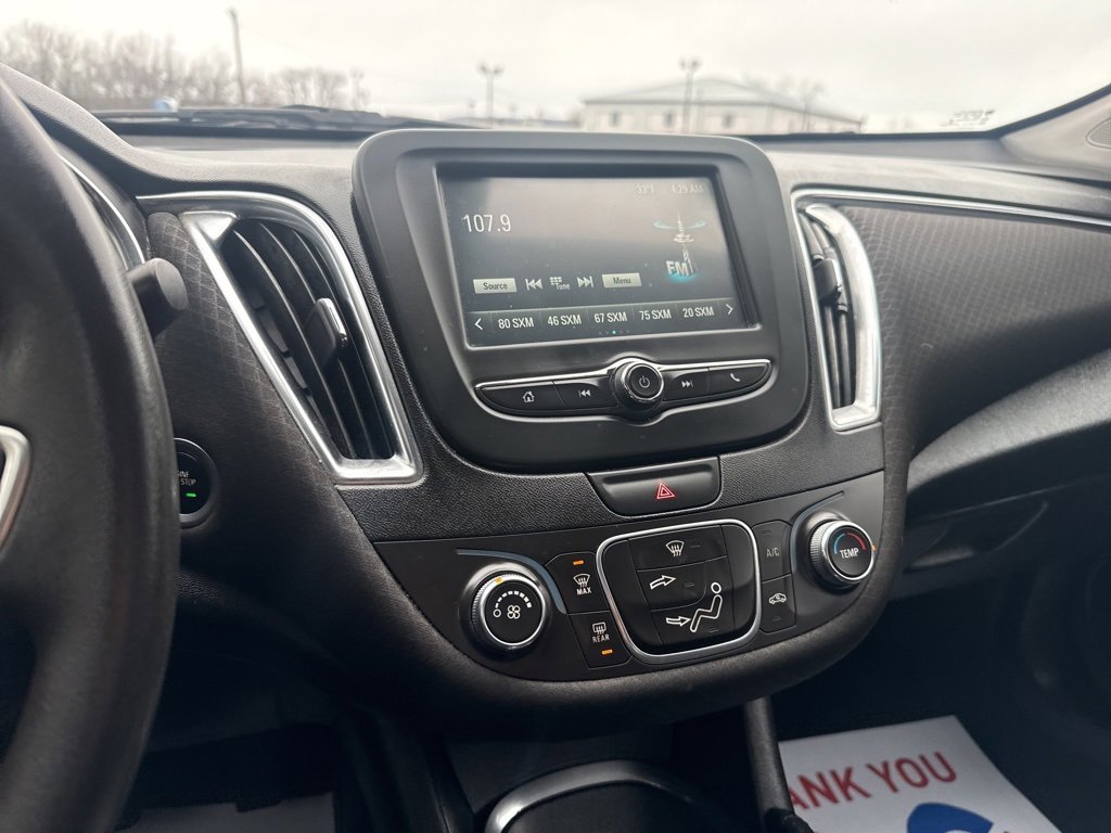 Used 2018 Chevrolet Malibu LT image 23